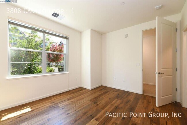 Building Photo - 3808 Camino Lp