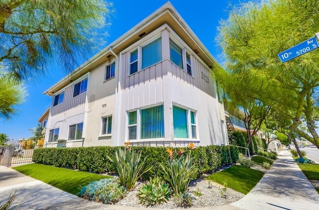 Exterior - Secure, Walkable Building Near Crenshaw & ...