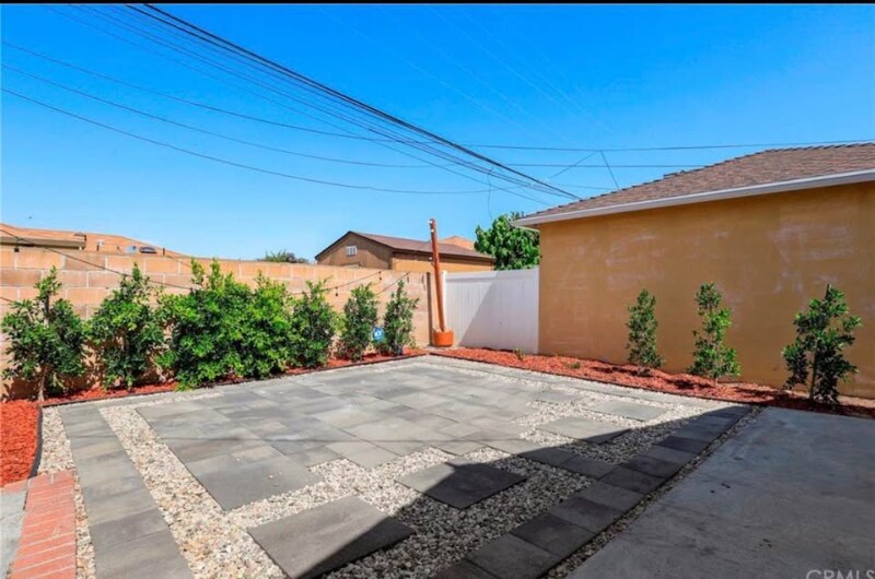 Building Photo - 5065 Gardenia Ave