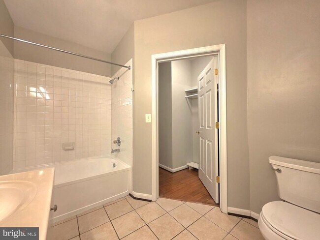 Building Photo - 4560 Strutfield Ln