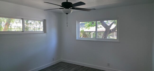 Building Photo - 125 Farrell Ave