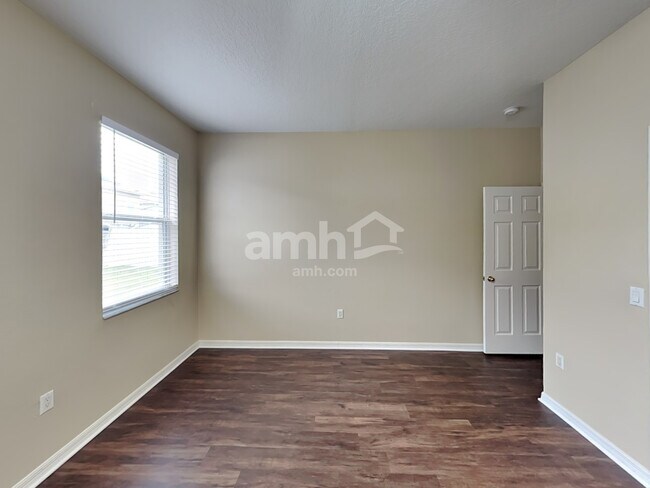 Building Photo - 10424 Frog Pond Dr
