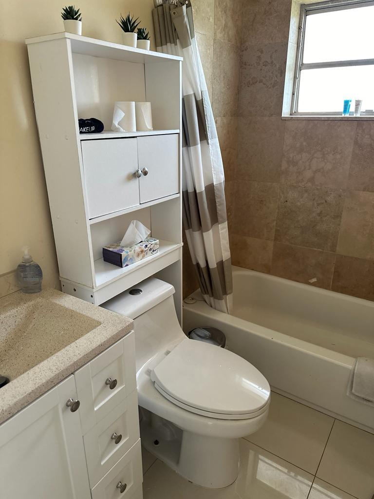 Building Photo - 370 Delaware Ave