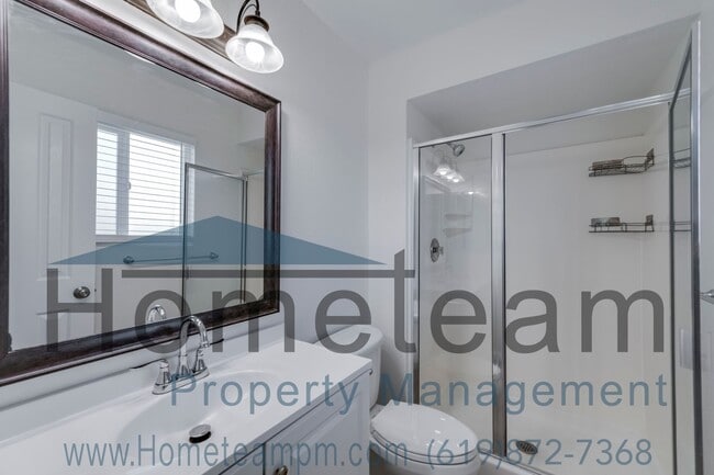 Building Photo - 2 BR/ 2 BA 920 SQFT Clairemont Mesa/ San D...