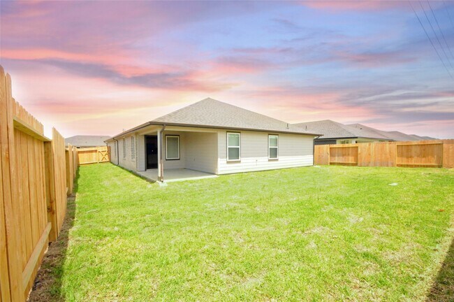 Building Photo - 1410 Island Grove Dr