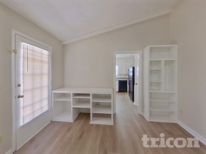 Building Photo - 1763 Lamancha Dr NW