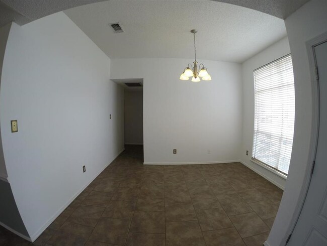 Building Photo - 109 Matador Ct