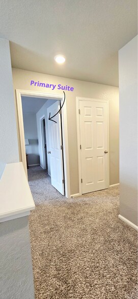 Entry to primary suite - 5051 S Robb Ct