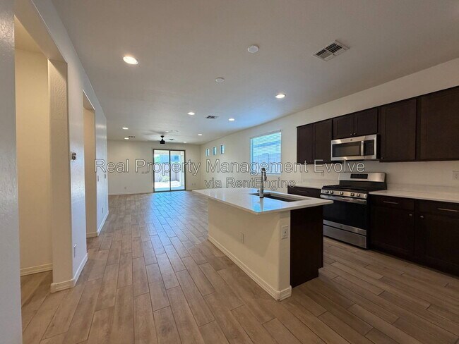 Building Photo - 5731 W Encinas Ln