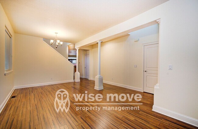 Building Photo - East Vancouver- Beautiful 5 bedroom