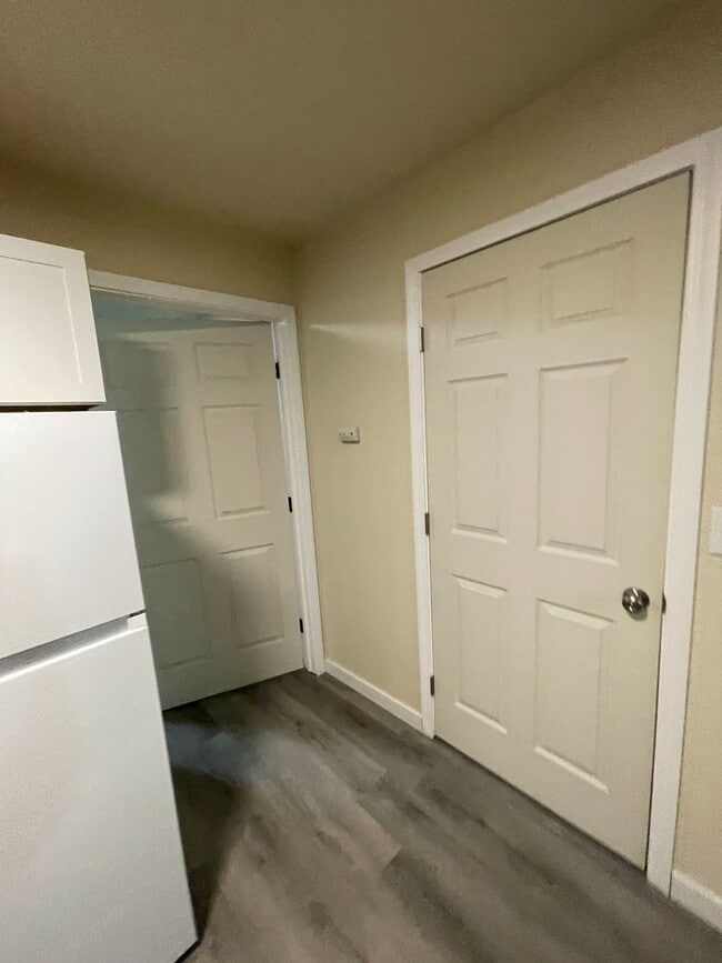 Building Photo - 281 17th Ave