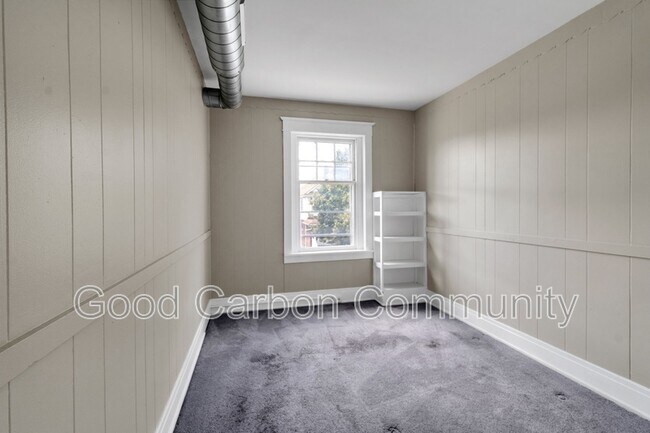 Building Photo - 79 Saranac Ave
