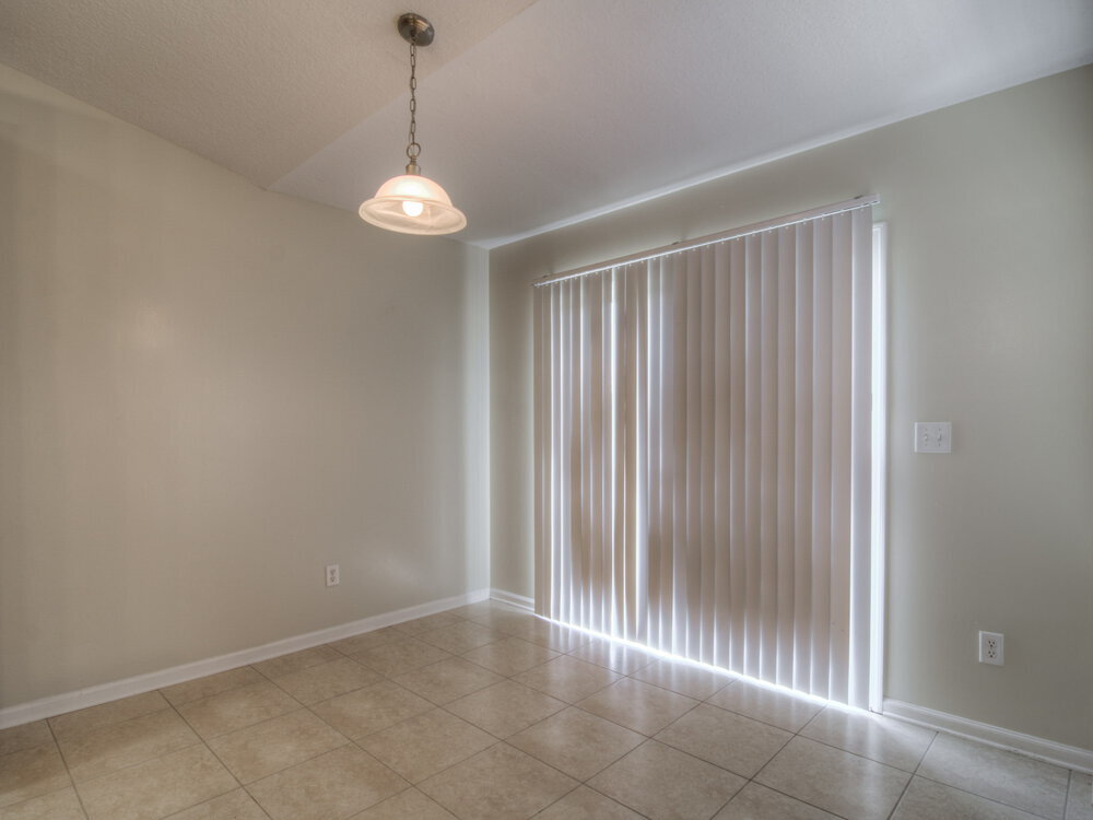 Building Photo - 3852 Cedar Bluff Ln