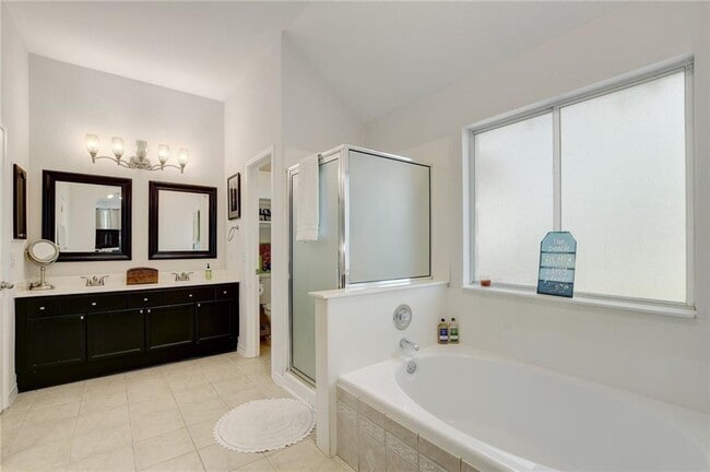 Building Photo - 8905 Colberg Dr