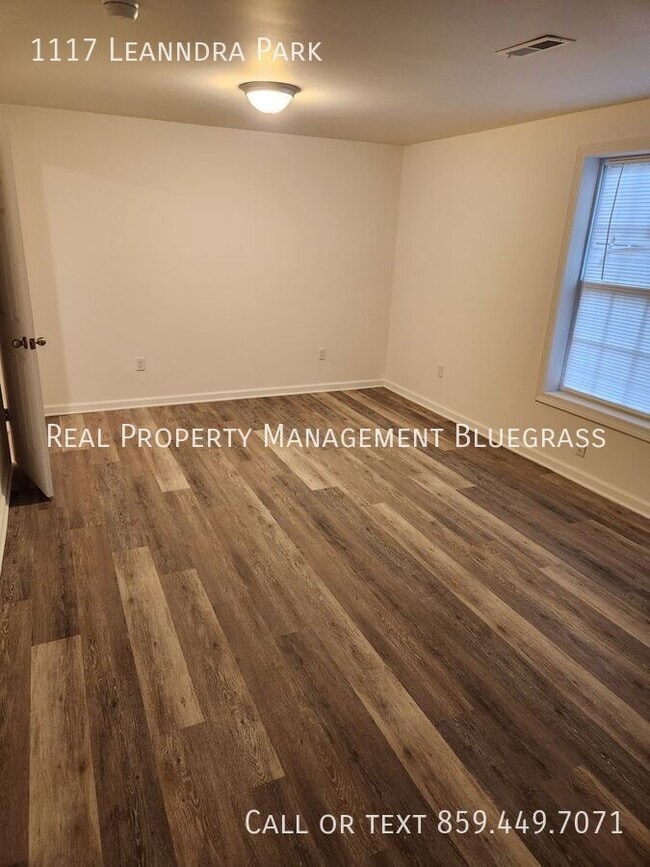 Building Photo - 1117 Leanndra Pk