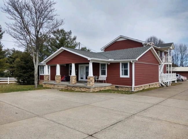 Building Photo - 516 Sage Rd