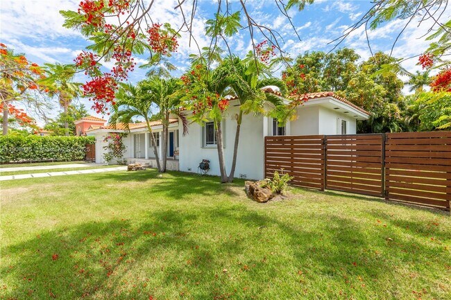 Building Photo - 501 SW 19th Rd