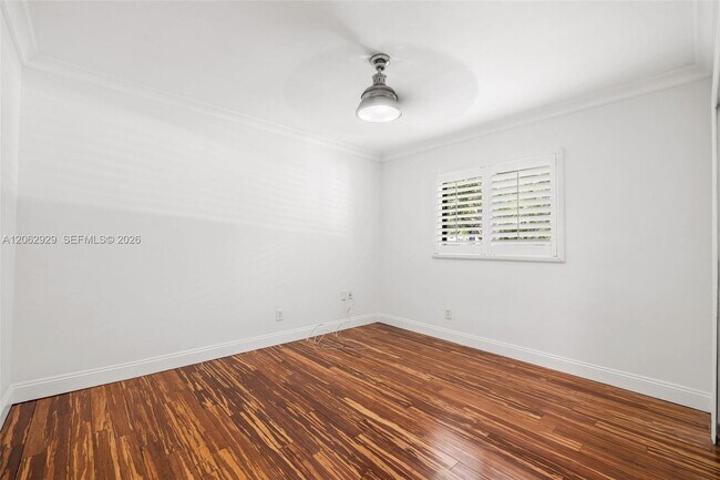 Building Photo - 15221 SW 82nd Ave