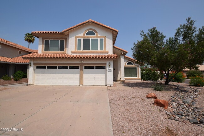 Primary Photo - 16005 S 42nd St