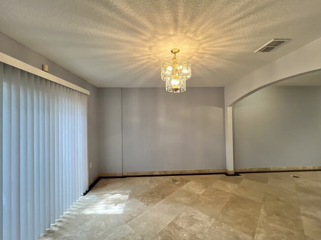 Building Photo - 10542 Autumn Trace Rd