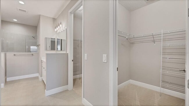 Building Photo - 690 Allora Ave