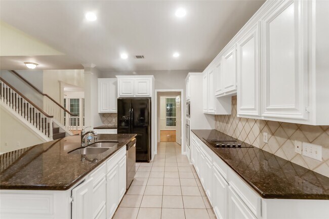 Building Photo - 3931 Shadow Trace Cir