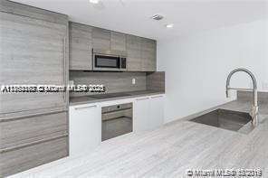 Building Photo - 400 Sunny Isles Blvd