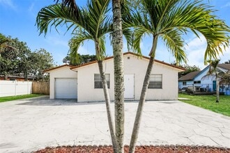 Building Photo - 7306 SW 3rd Ct