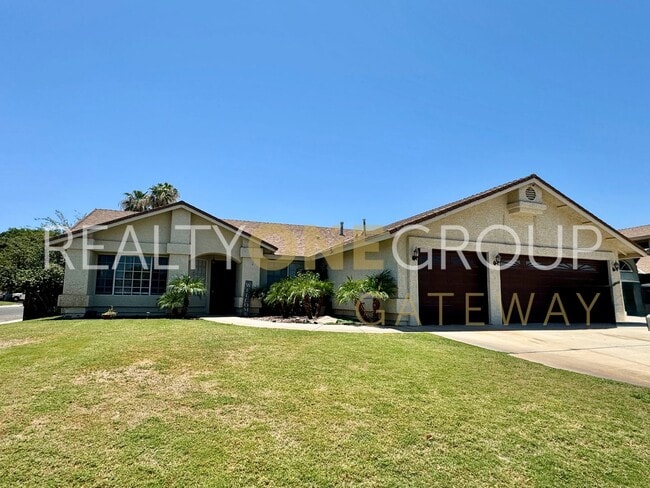 Building Photo - Rancho Sereno Pool Home on a large Corner ...