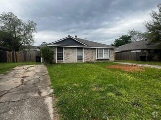 Building Photo - 22515 Tree House Ln