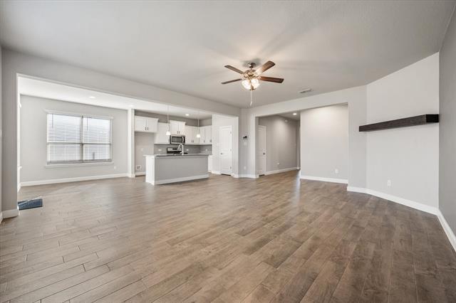 Building Photo - 15812 Culford Ln