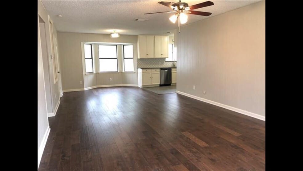 Building Photo - 6005 Whitley Rd