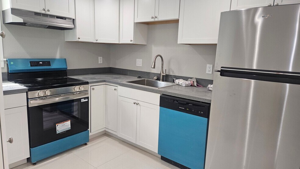 Building Photo - 4769 Soria Dr