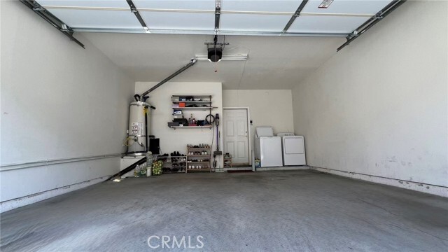 Building Photo - 10010 Reseda Blvd
