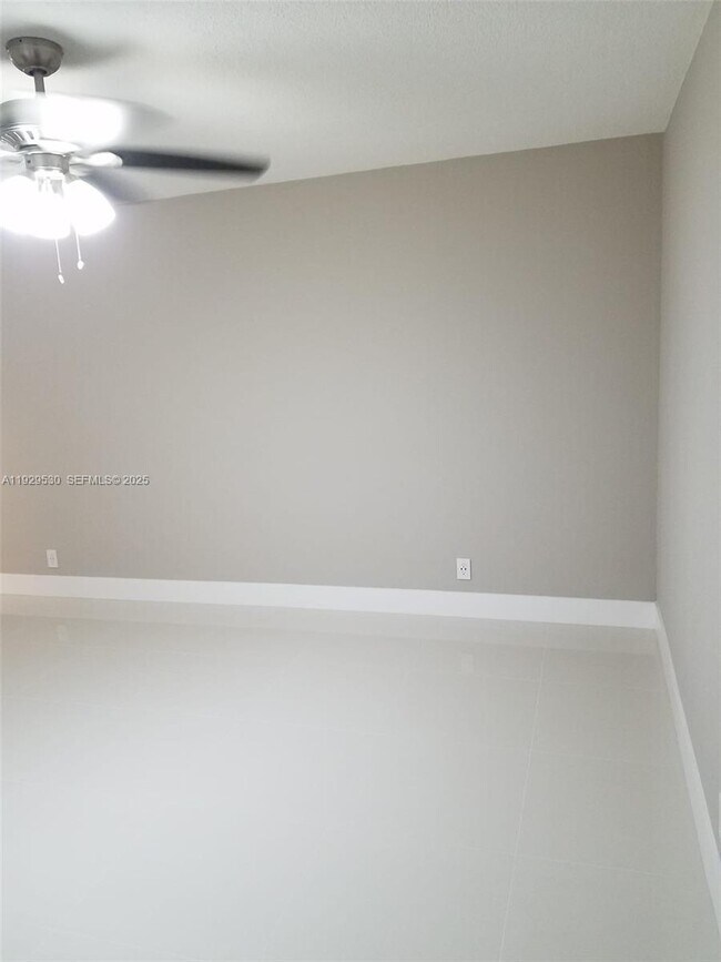 Building Photo - 1859 Wiley St