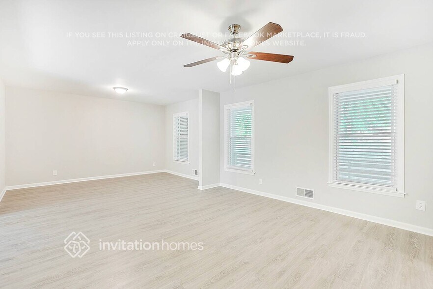 Building Photo - 4430 Pullen Ln SW