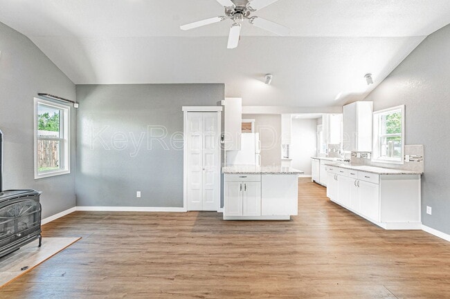 Building Photo - 6405 W Jefferson Pl