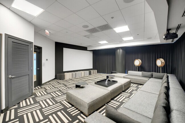 Building Photo - 1201 S Prairie Ave