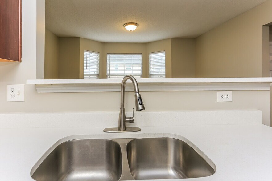 Building Photo - 2753 Elkmont Ridge SW