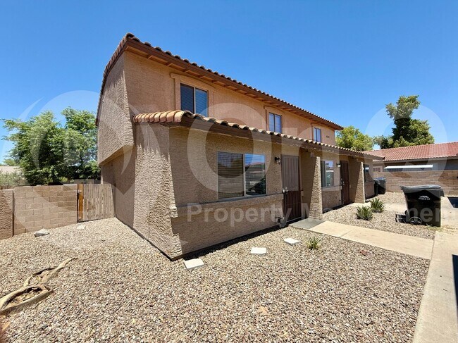 Building Photo - 6206 E Glencove St