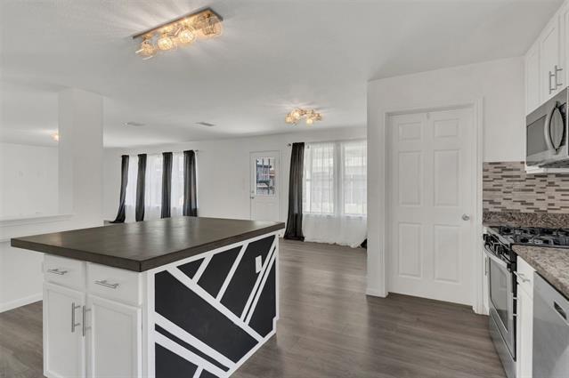 Building Photo - 5904 Mariposa Dr