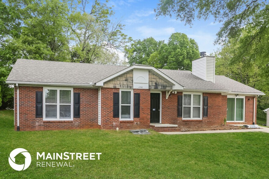 Building Photo - 6740 Rocklake Dr