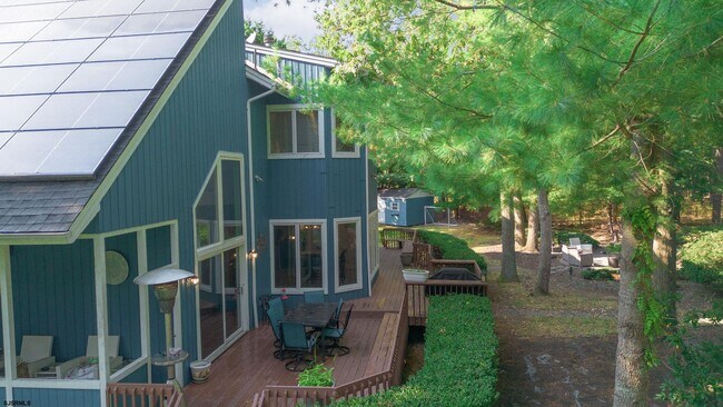 Building Photo - 209 Shady Knoll Ln