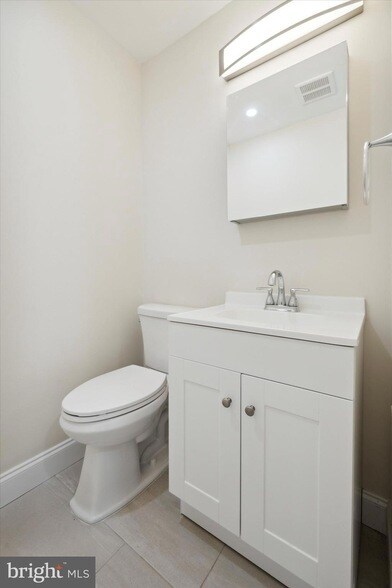 Building Photo - 2308 E Allegheny Ave