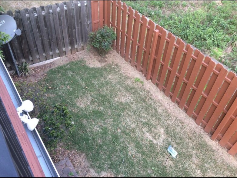 Building Photo - 5897 Brookside Oak Cir
