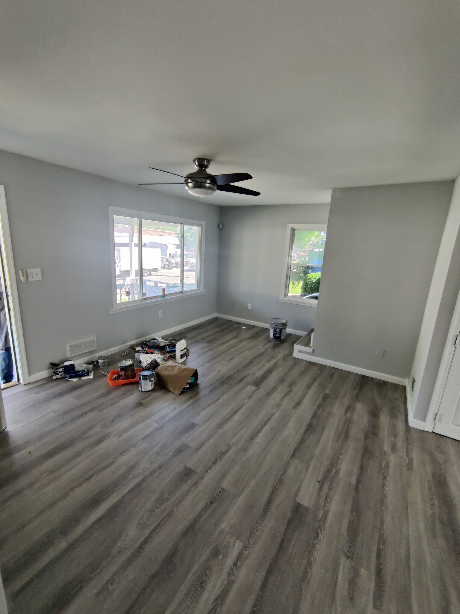 living room - 3519 Ellen Rd