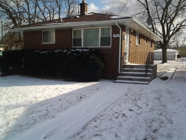 Building Photo - 1821 W 19th Ave