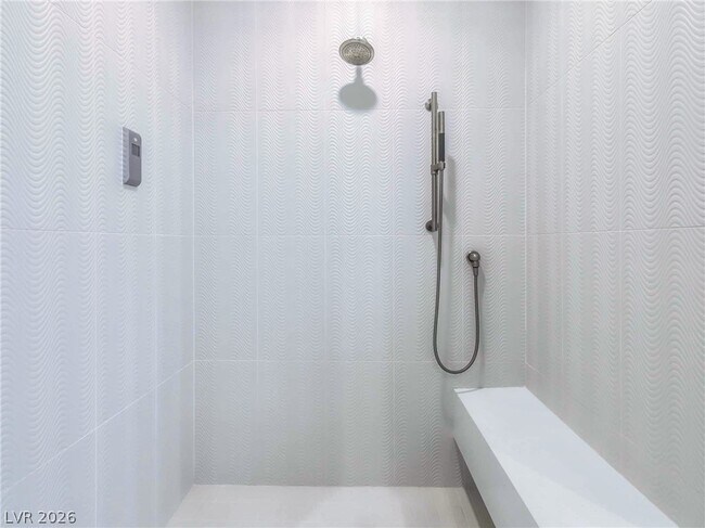 Building Photo - 2 Sugarberry Ln