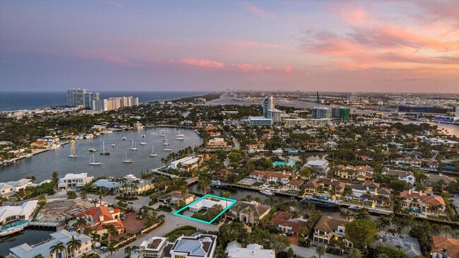 Building Photo - 40 Isla Bahia Dr