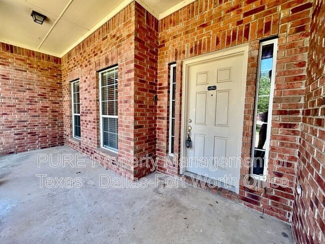 Building Photo - 629 Madeline Ct